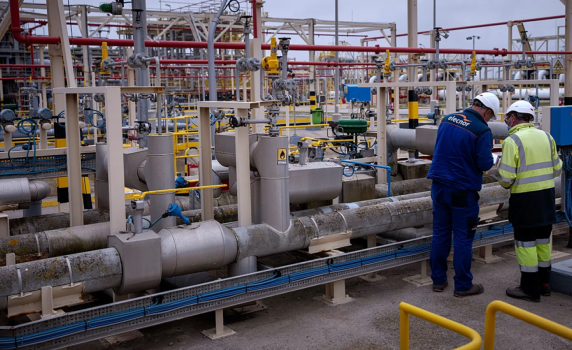 Газът в Европа доближава 100 евро за мегаватчас - най-скъп от 2022 г., с най-ниски запаси преди зимата от 2009 г.