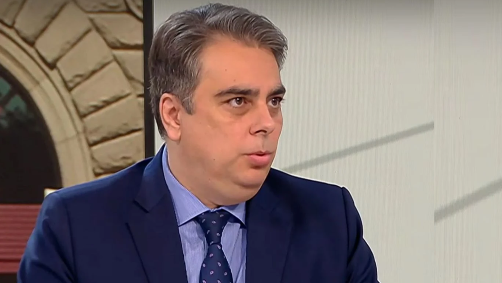 Кабинетът към Асен Василев: Недостойно е да манипулирате обществото, след като носите отговорност за тежкото състояние на финансите