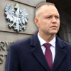 Политическа криза в Полша: Президентът Навроцки нахлу в Конституционния съд, след като председателят бе отстранен. Опозицията обвини премиера Туск в преврат